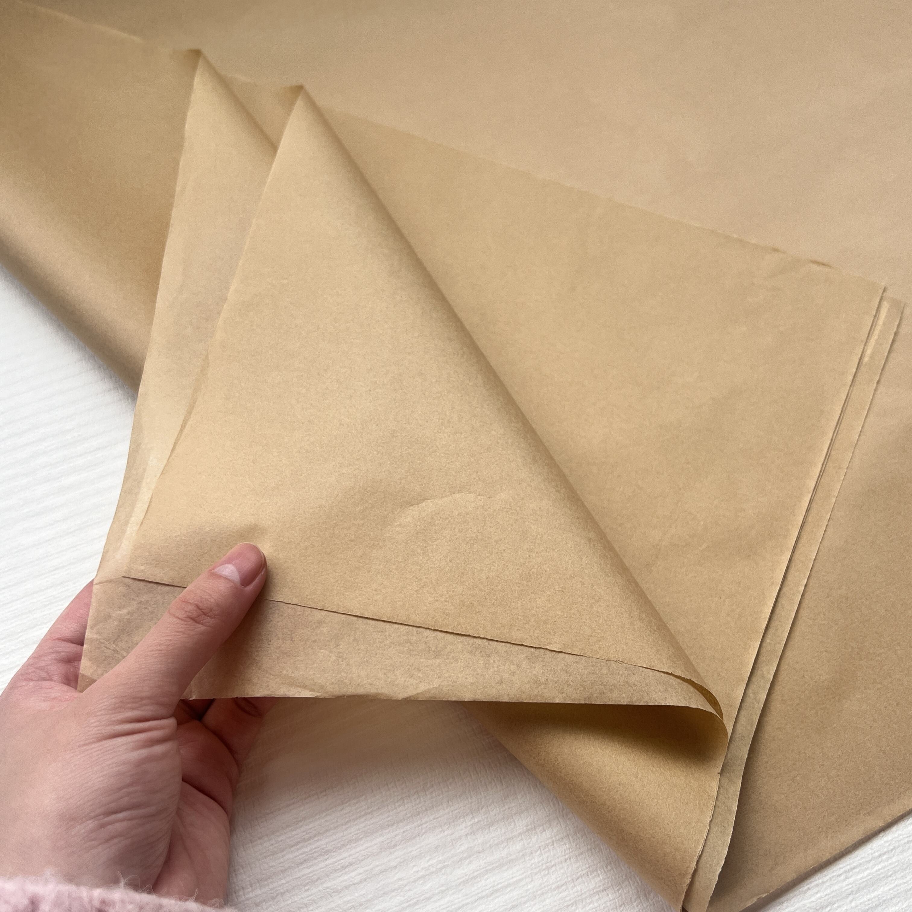 Materiale të Kualitete Larg