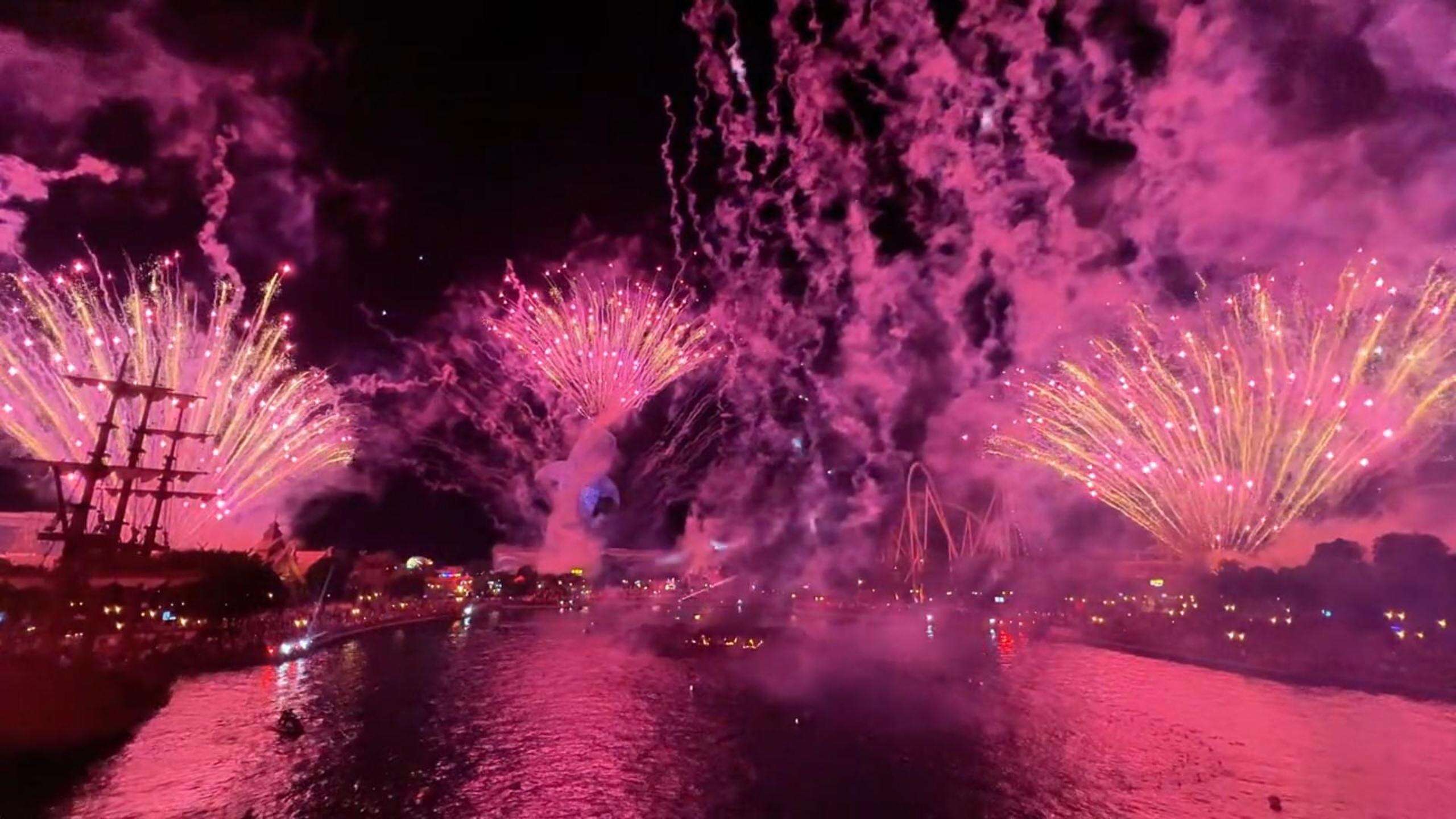 Societas nostra fuit adiuncta ad Secundum Festivalis Pyrotechnici Oceanici Internationalis Cantonis Zhuhaiaeque