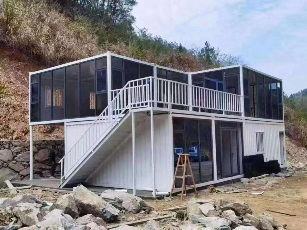 Opbevaringscontainere til salg – billige boliger bygget af holdbare opbevaringscontainere
