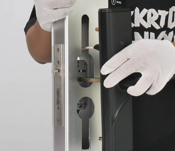 worry free smart lock installation a complete guide from compatibility check to professional setup-1