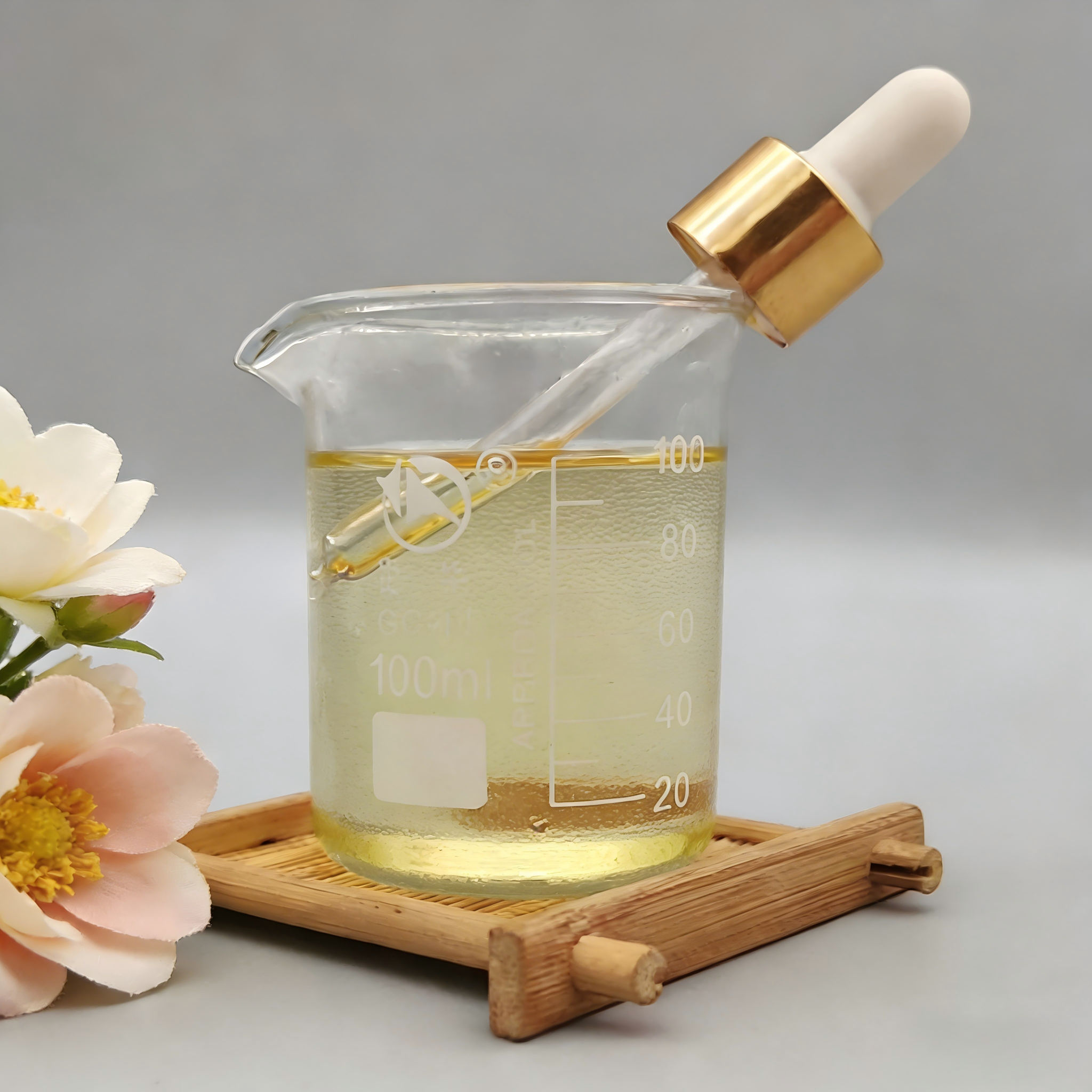 Cymbopogon Citratus Leaf Oil