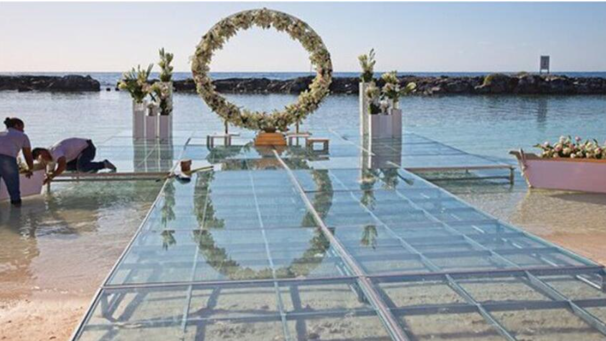Assemble Acrylic Stage (5).png