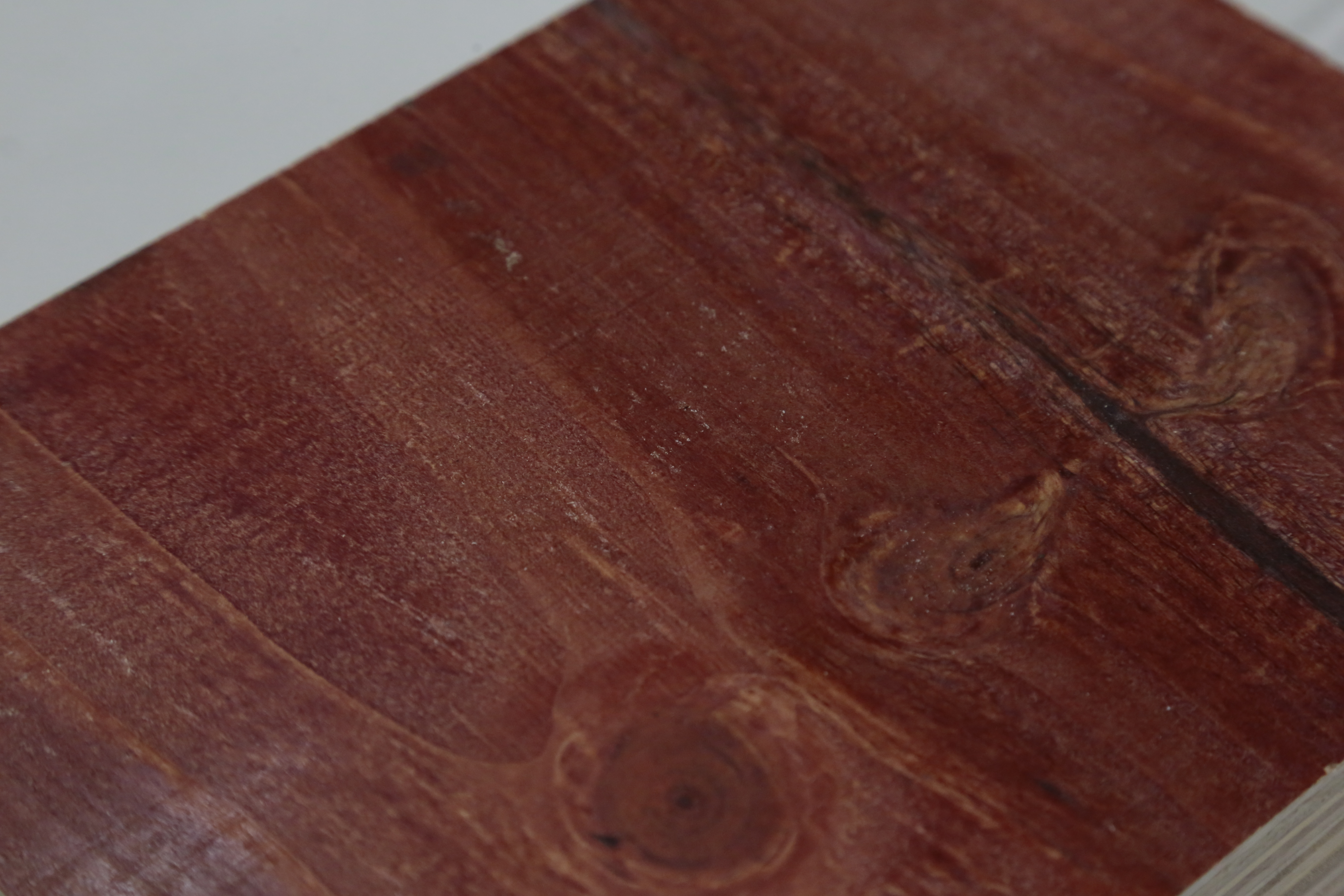 How 1220x2440mm Film Faced Plywood Ensures Superior Durability and Performance