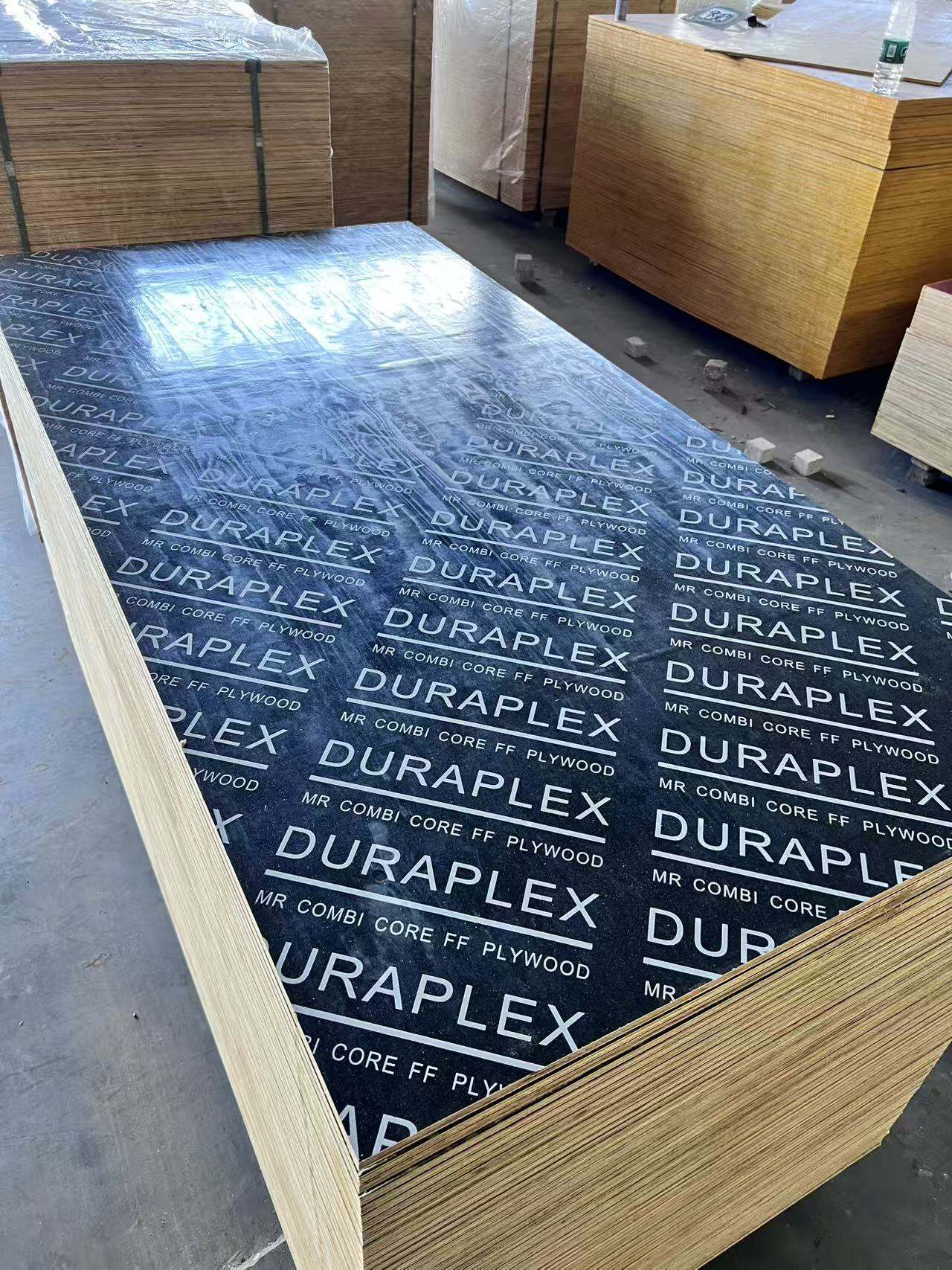 Quae Factora Pretium 18 mm Compensati Ligni Duri in Mercatis ad Venditionem in Magnam Influunt?