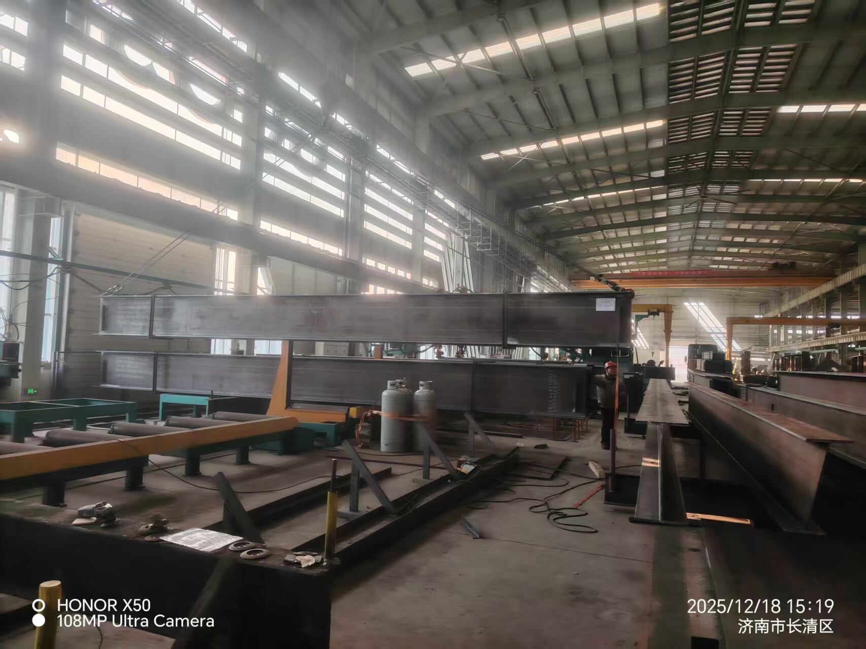 Calidad y experiencia inigualables en puentes de acero fabricados