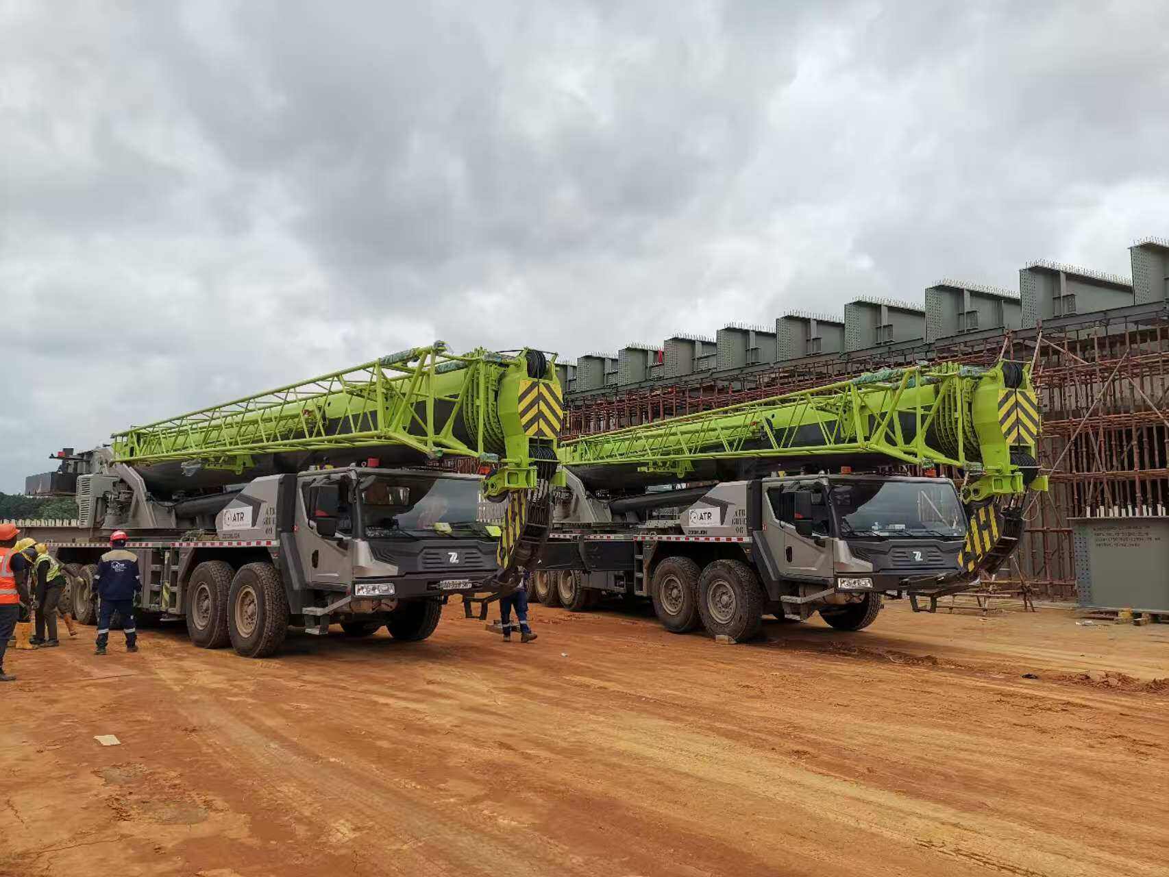 Assembled steel bridge