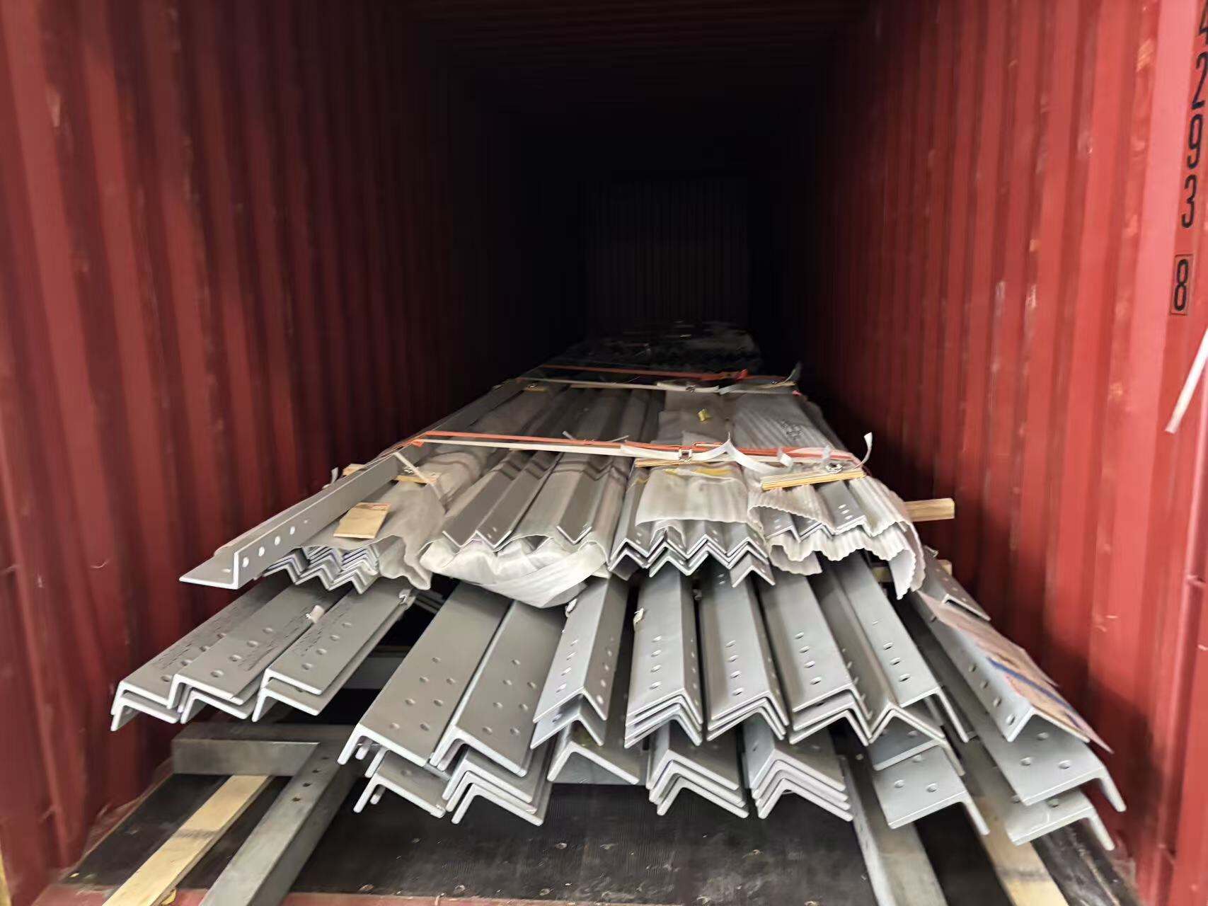 Resistencia y versatilidad inigualables en estructuras de acero ligero fabricadas