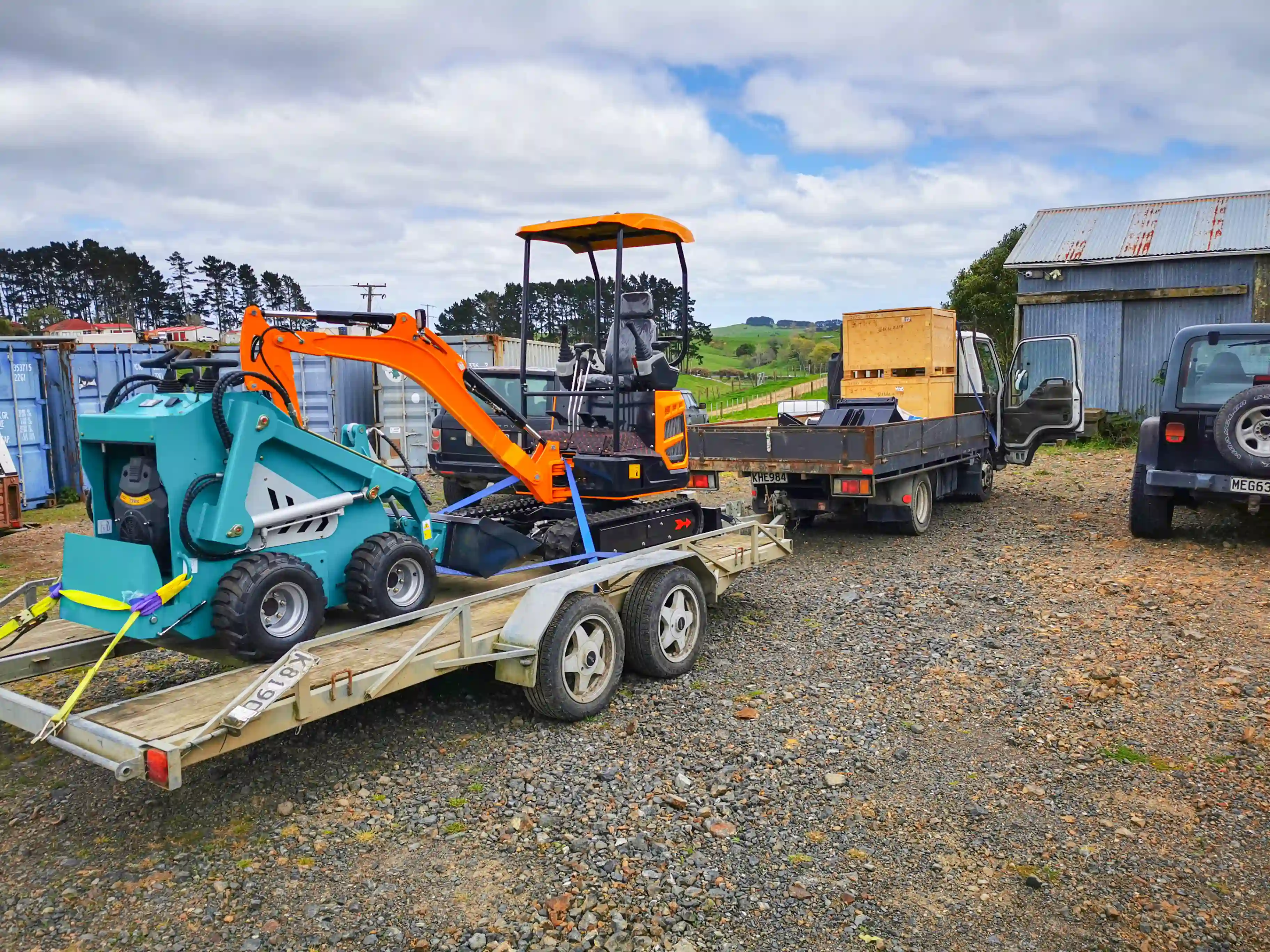 Communication with the seller was always excellent, effective and timely. The product arrived well packaged. After the first tests the machine seems to work very well! I recommend NUOMAN Engineering Machinery to everyone! thanks for everything!