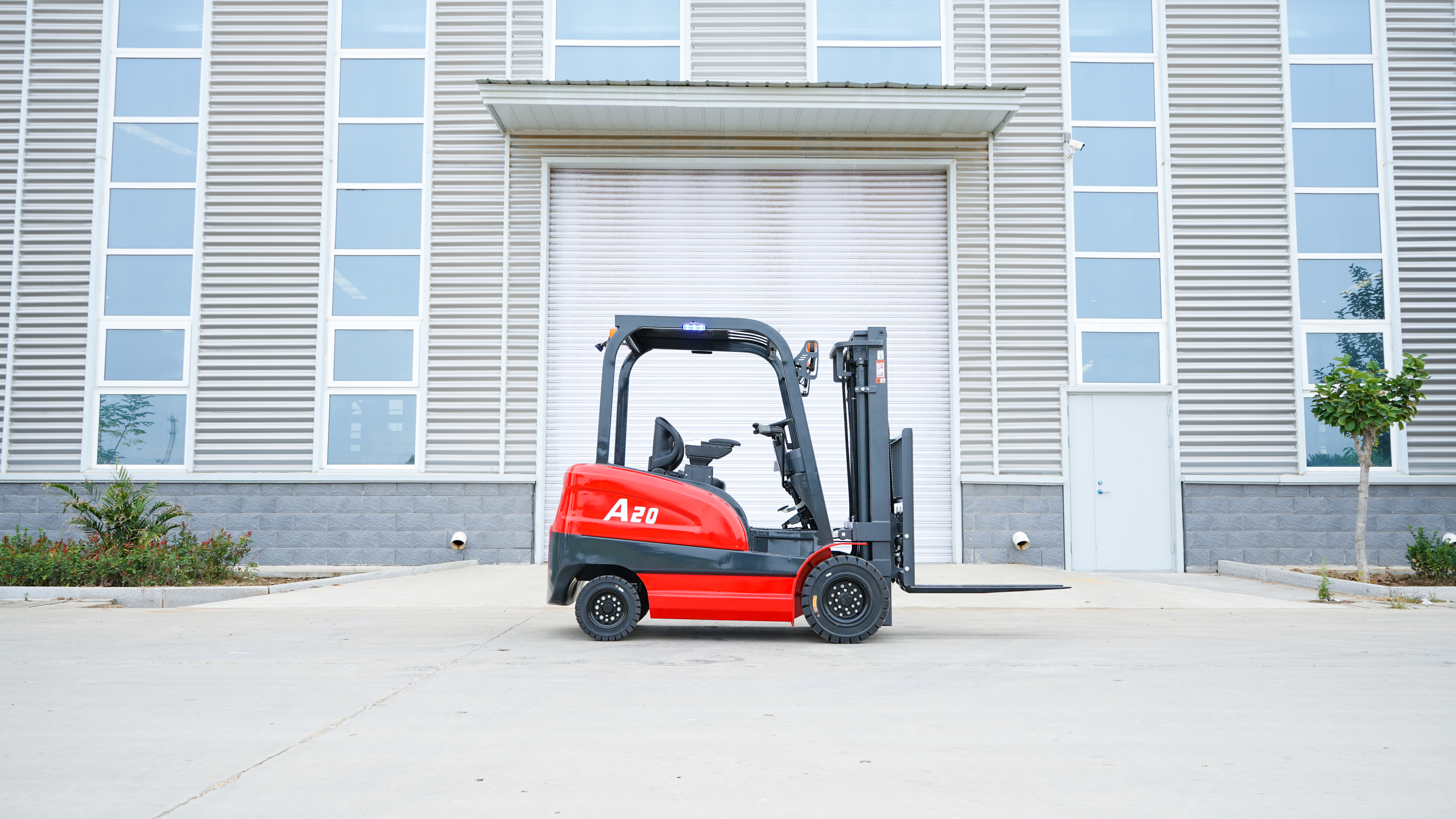 Discover Competitive Electric Forklift Prices with Nuoman Machinery