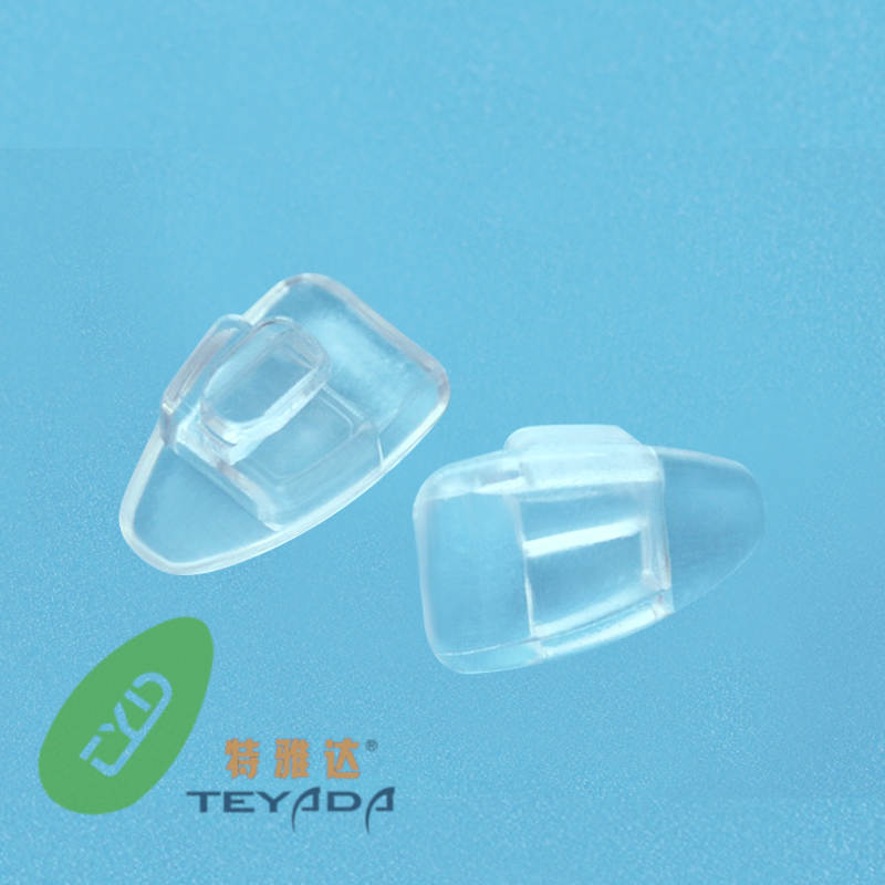 G-592 Triangle 9.9mm Screw/Clip-ON Nose Pad