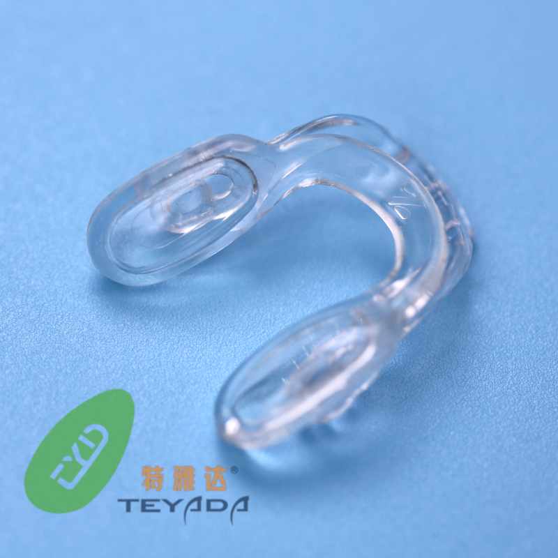 Q-12 Mostek typu strape do układu powietrze–podciśnienie, 31,2 × 18,7 mm, z gwintem do montażu