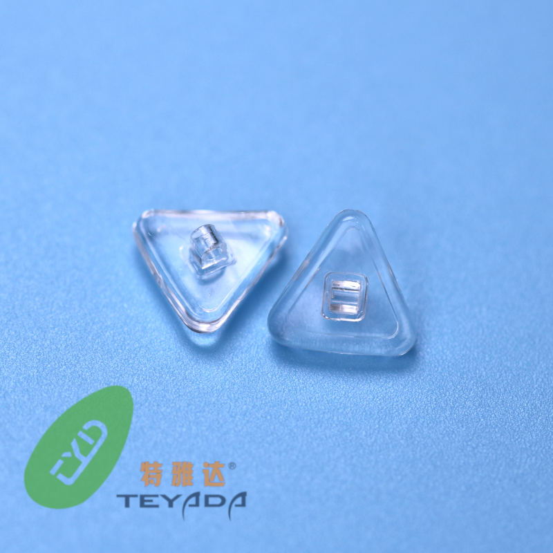 G-523 Triangle 9.8mm Screw/Clip-ON Nose Pad