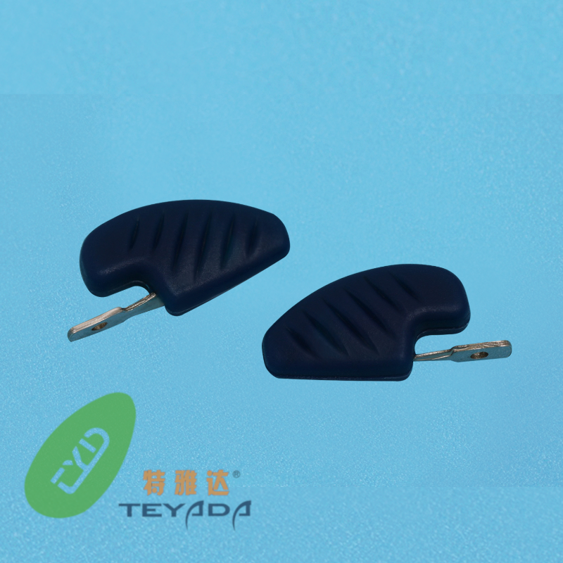 G-477 D-Shape 15.1mm Screw-ON Nose Pad