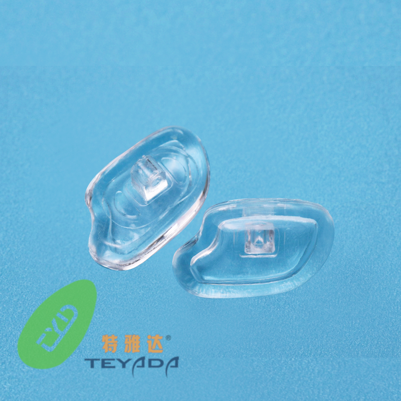 Q-03 Air-Vacuum Rectangle 11.4mm Screw/Clip-ON Nose Pad