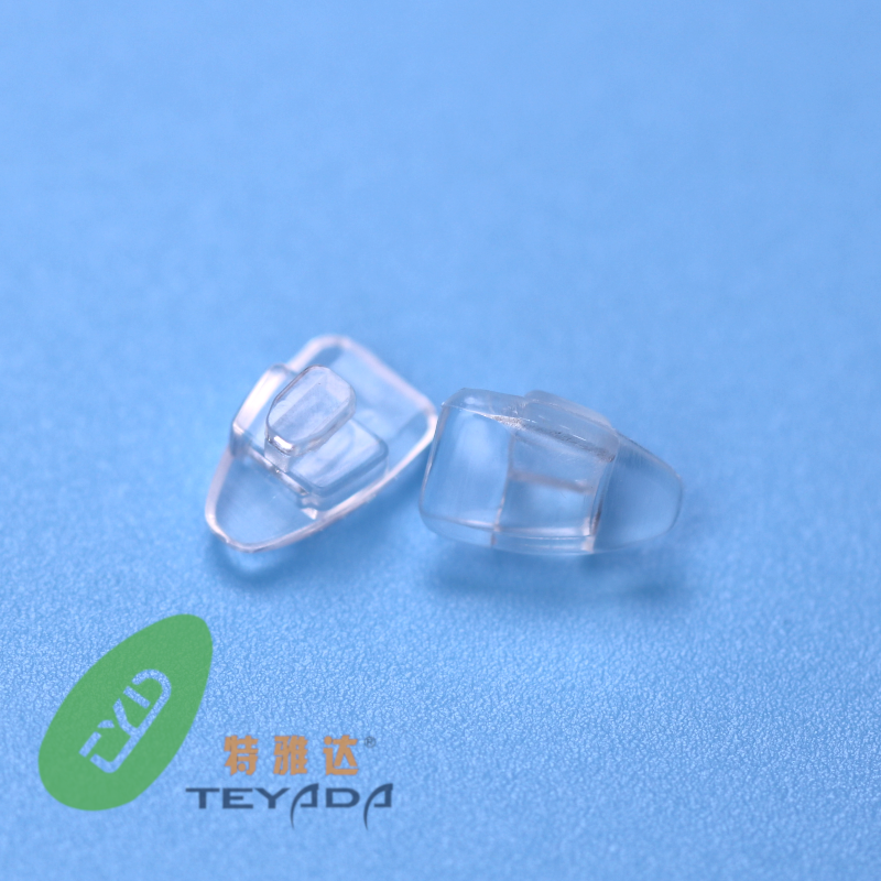 G-593 Triangle 8.2mm Button-UP Nose Pad