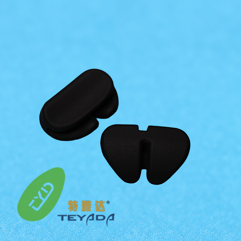 G-1068 Triangle Button-UP Nose Pad