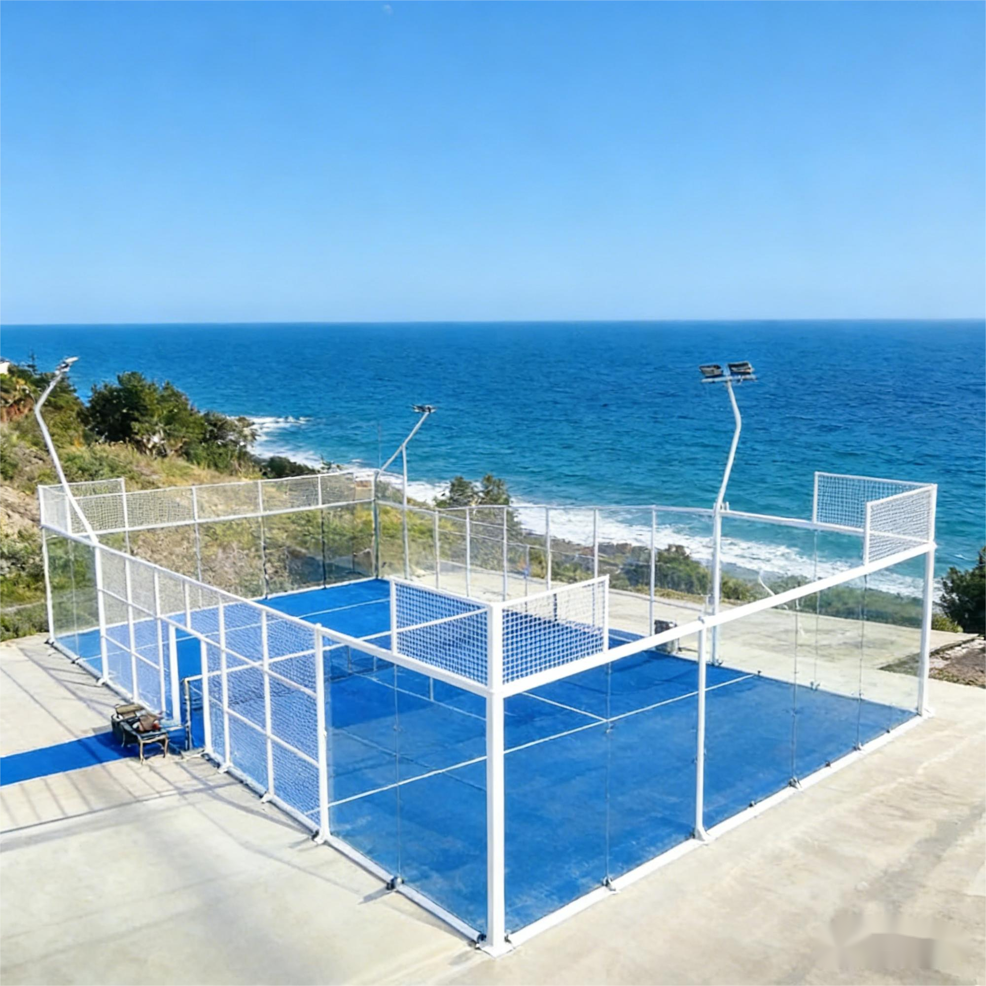 Eleva il tuo gioco con il padel tennis al coperto