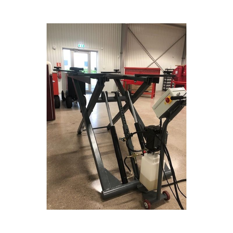 فناوری پیشرفته ساخت و مهندسی دقیق