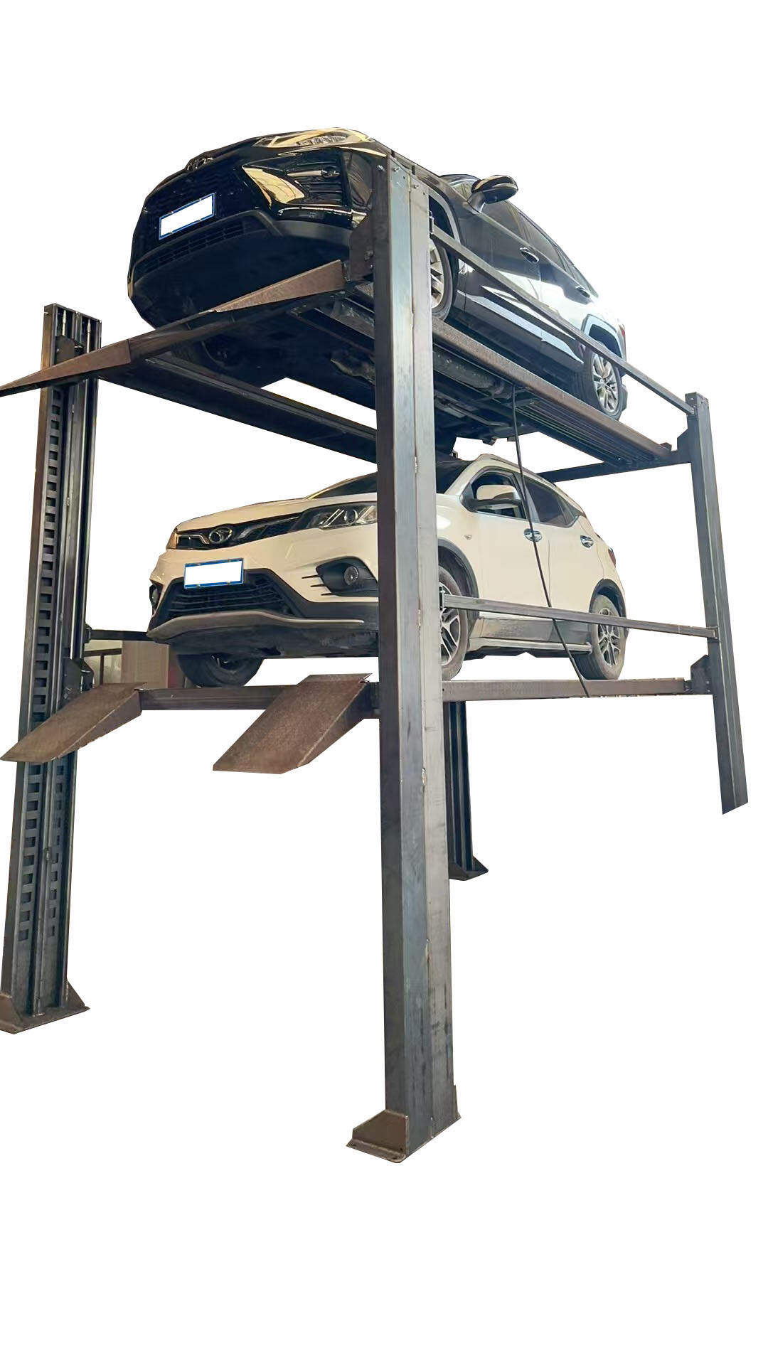 Bagaimanakah cara memasang pengangkat kereta 4 tiang di garaj saya?