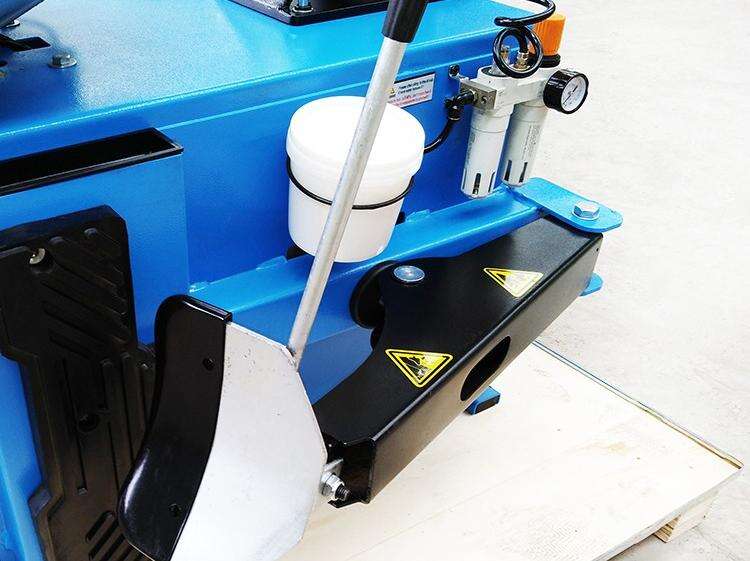 TYRE CHANGER TP928+HF120 大铲.jpg