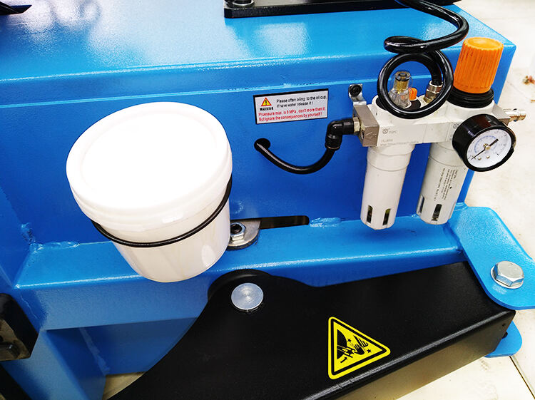 TYRE CHANGER TP928B 油水分离器.jpg