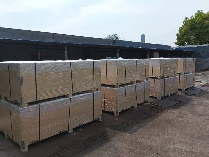 Peak Shipping Season: Mass Shipments of Garage Equipment Sent Worldwide Before Labor Day Holiday