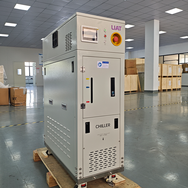 精密温度制御のための産業用シングルチャンネルチラーソリューション