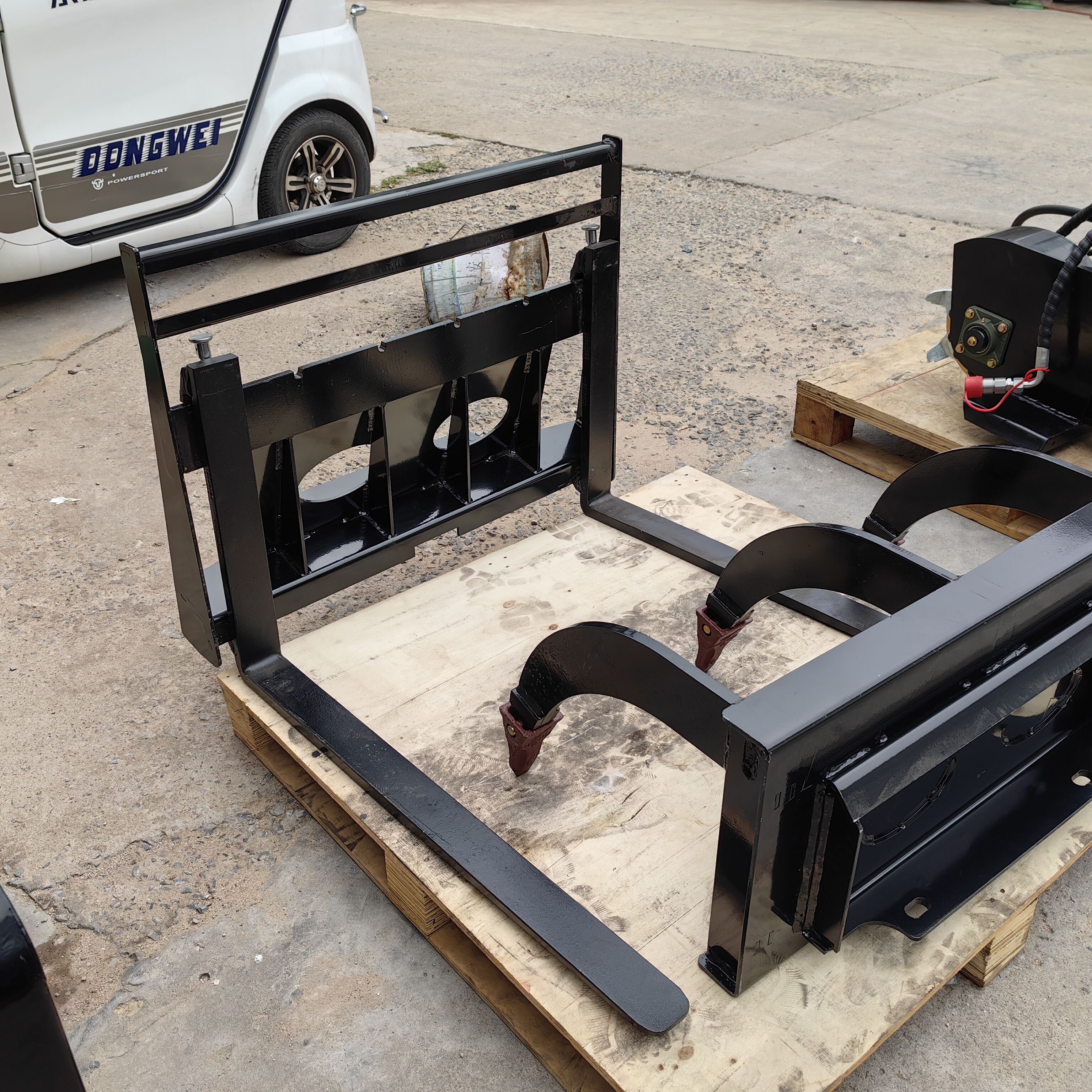 Maksimalkan Produktivitas Anda dengan Garpu Skidloader