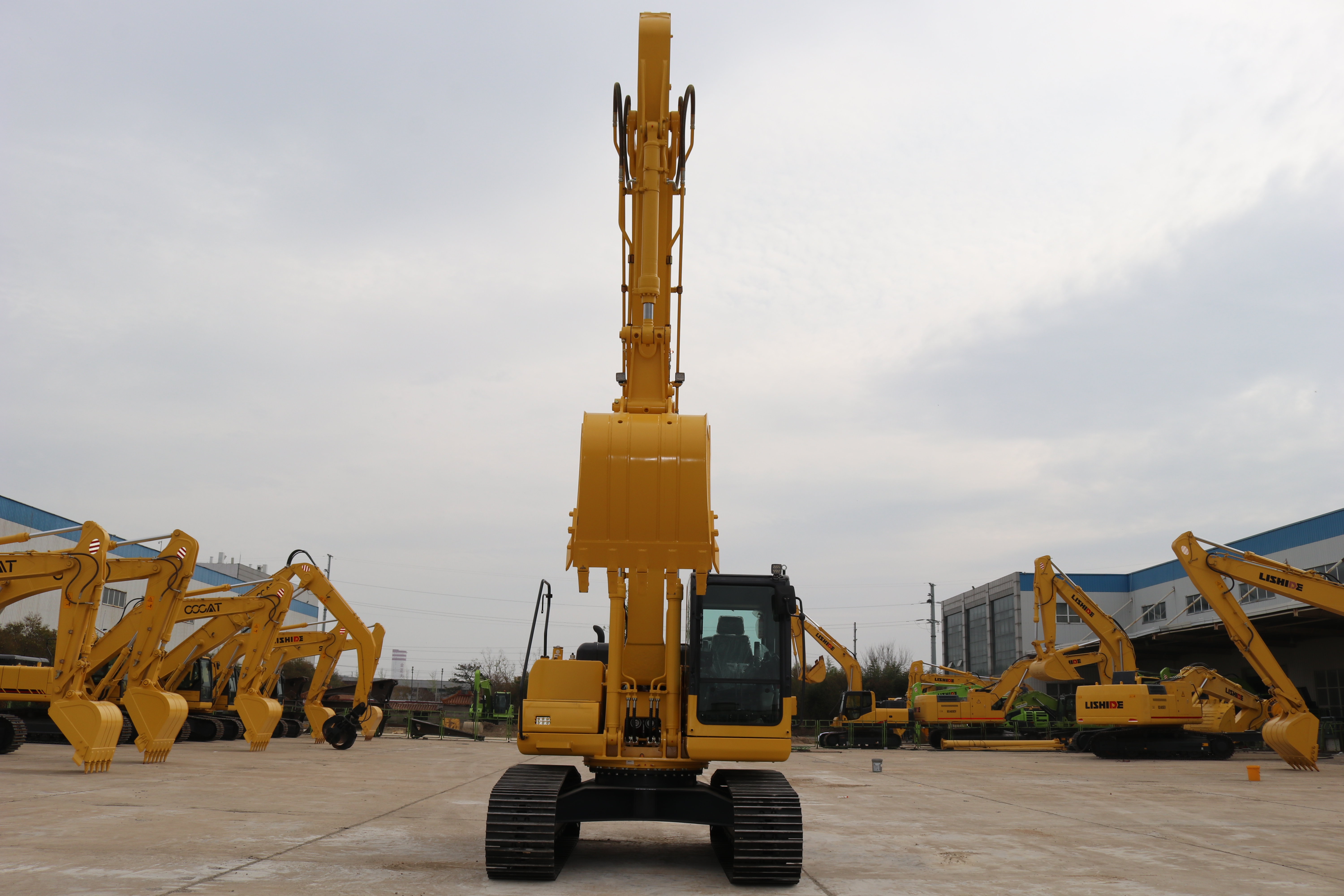 HT210 Large Crawler Excavator