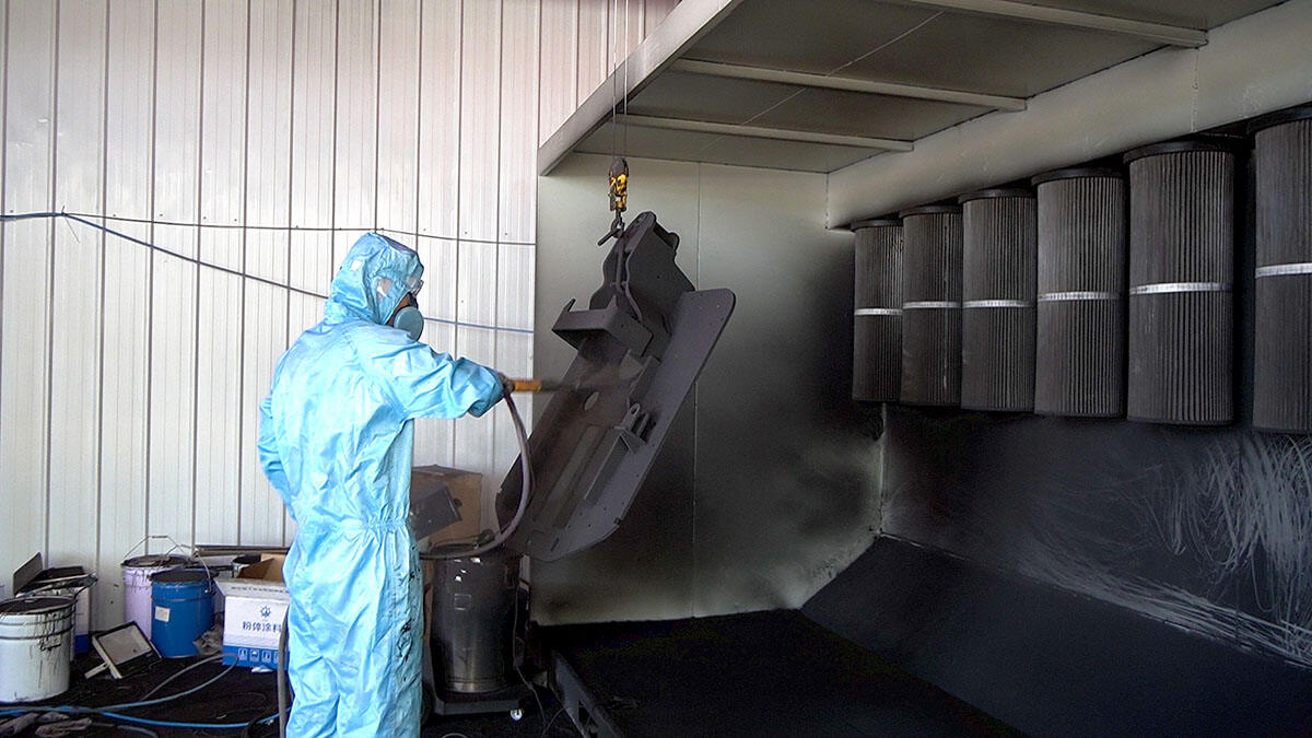 5-Environmental protection spraying.jpg