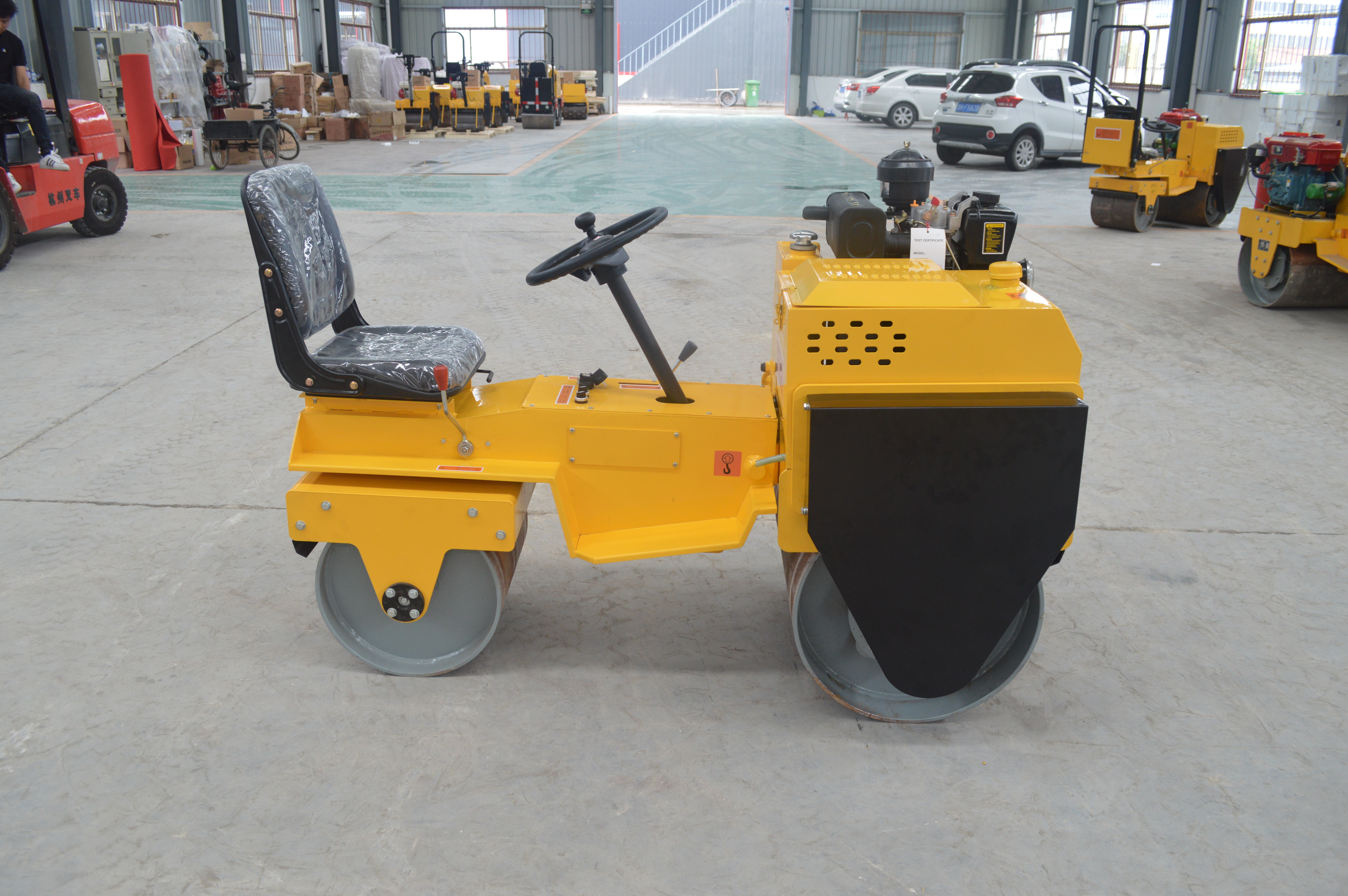 Prednosti strojeva za cestovne valjke