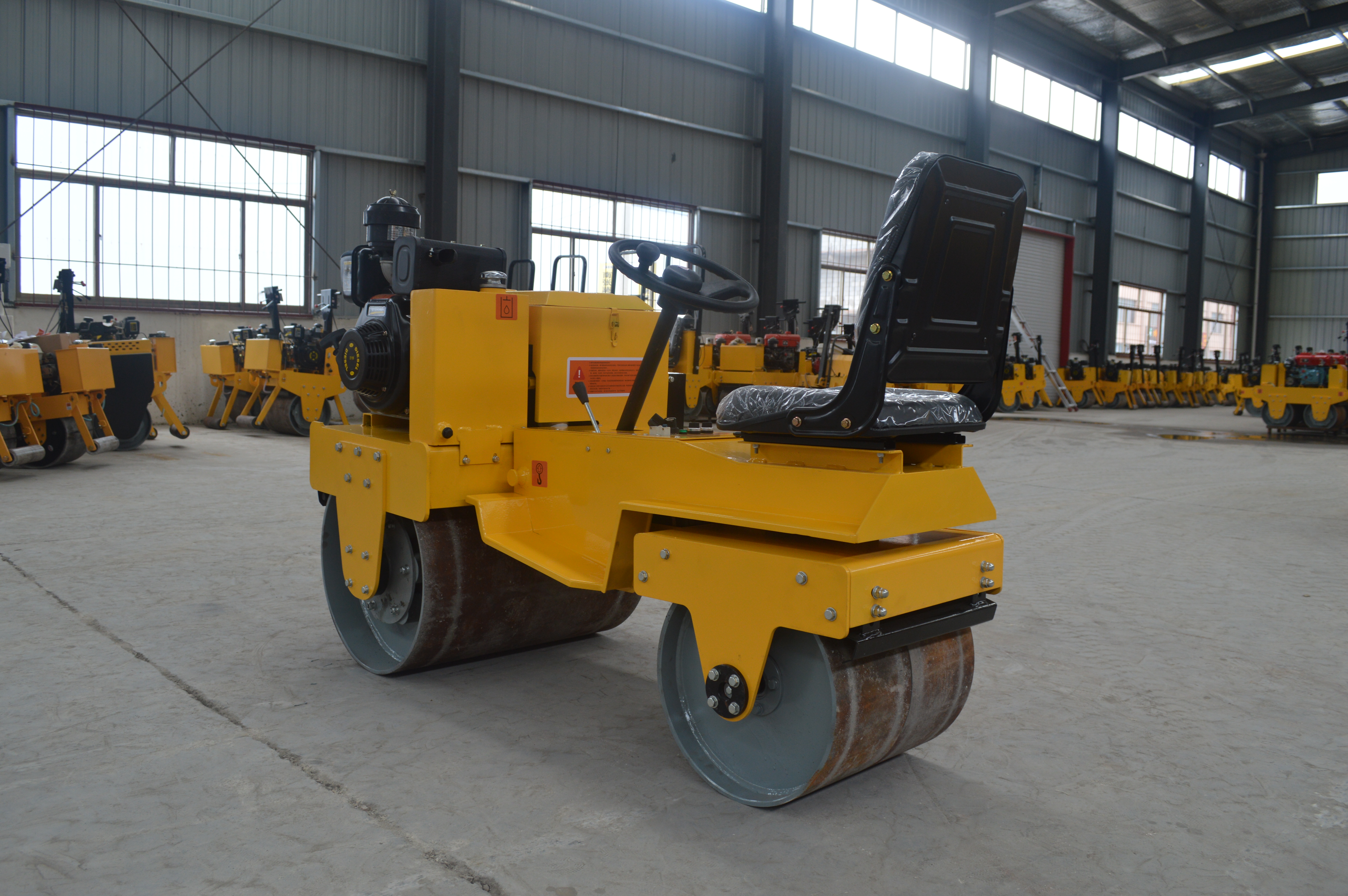 Napredna tehnologija vibracijske kompakcije za vrhunsku kvalitetu pločnika