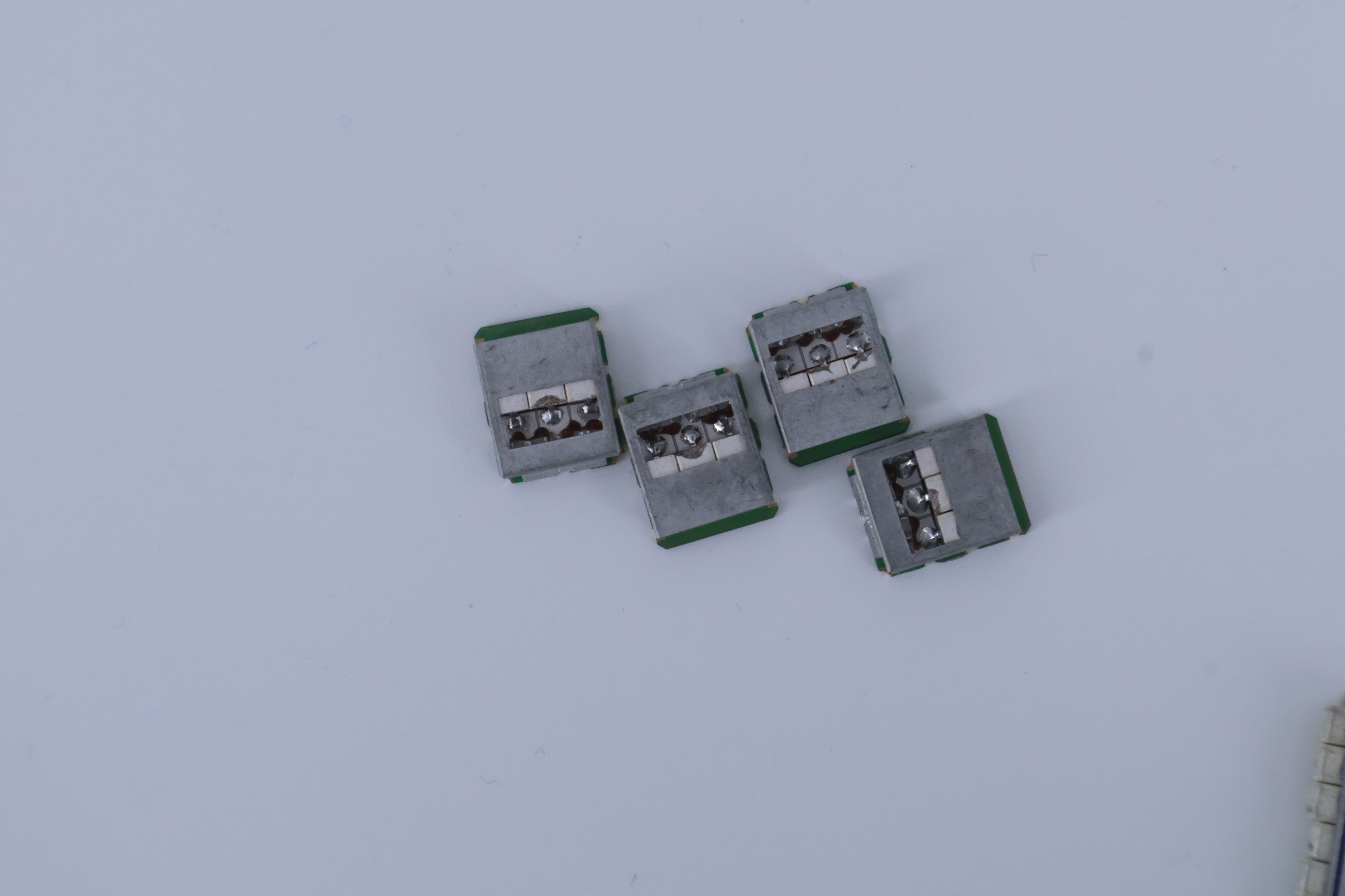 Գերազանց հաճախականության ընտրողականություն և սիգնալի որակ