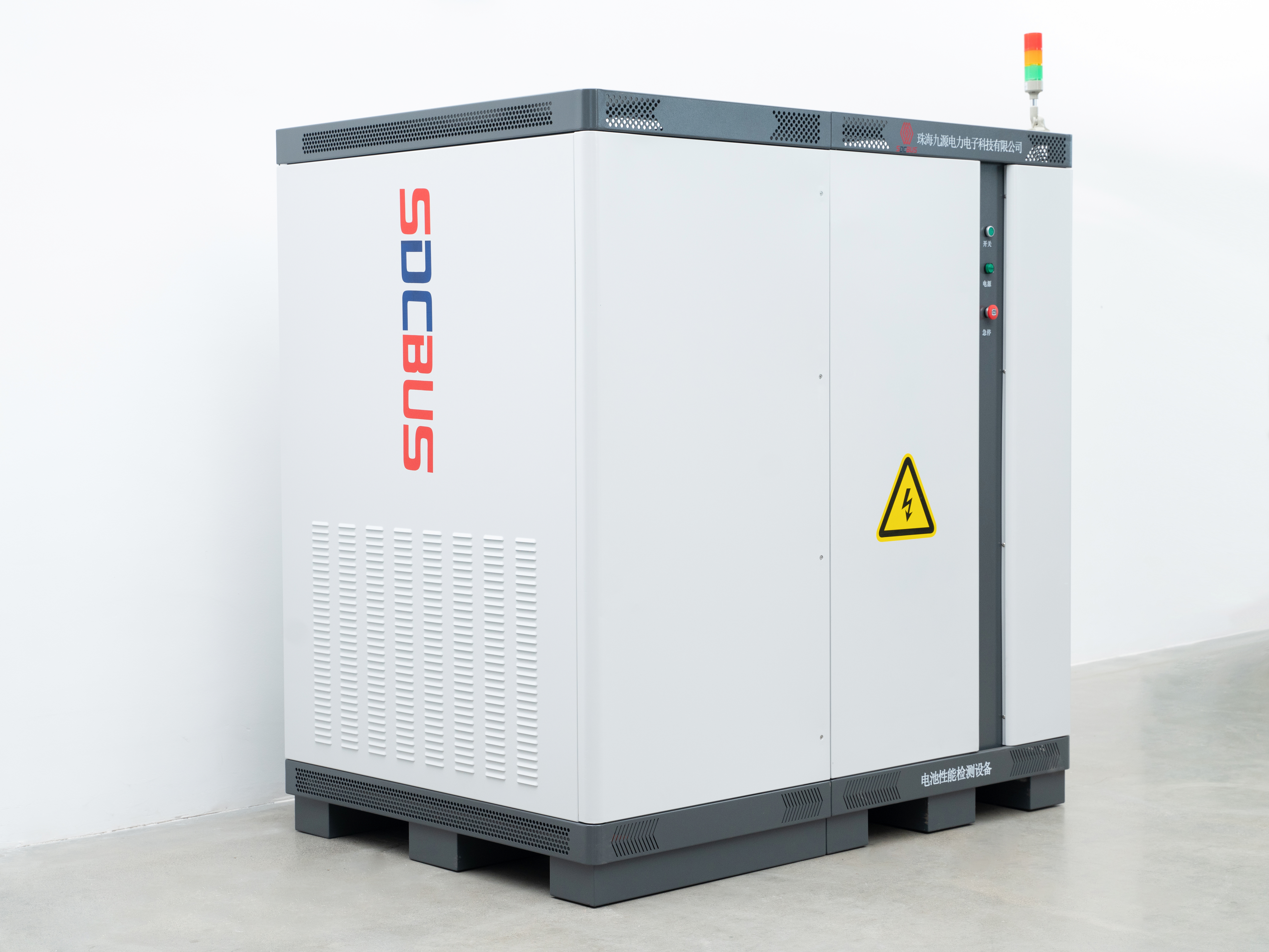 Duke udhëhequr nxitimin në zgjidhjet e ruajtjes së energjisë