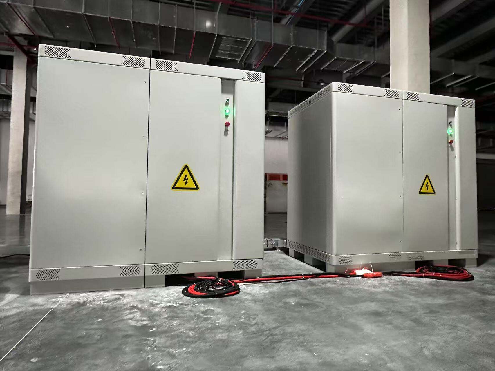 Duke udhëhequr ngarkesën në zgjidhje për testimin e ruajtjes së energjisë me bateri