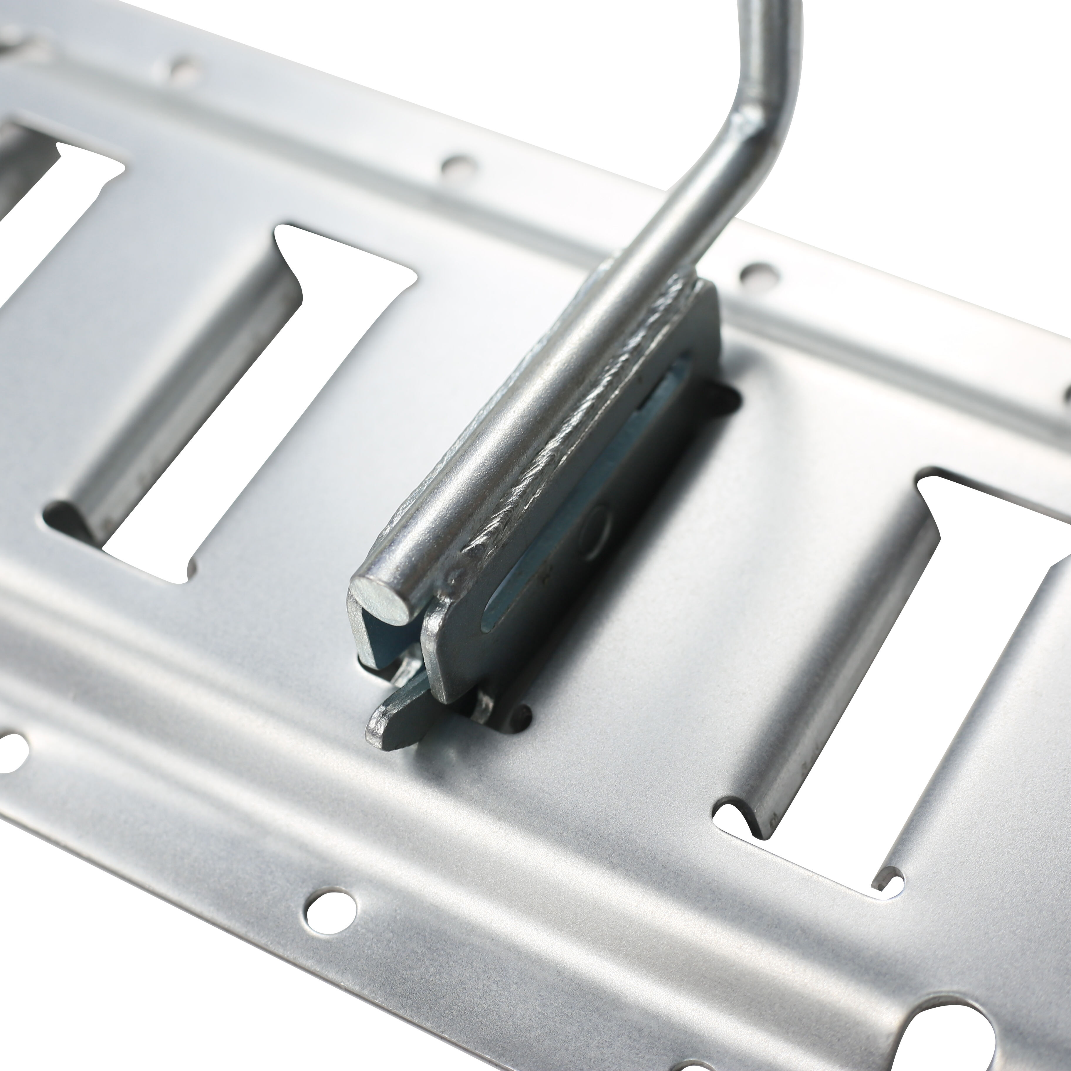 How to Install E-Track Systems for Maximum Efficiency?