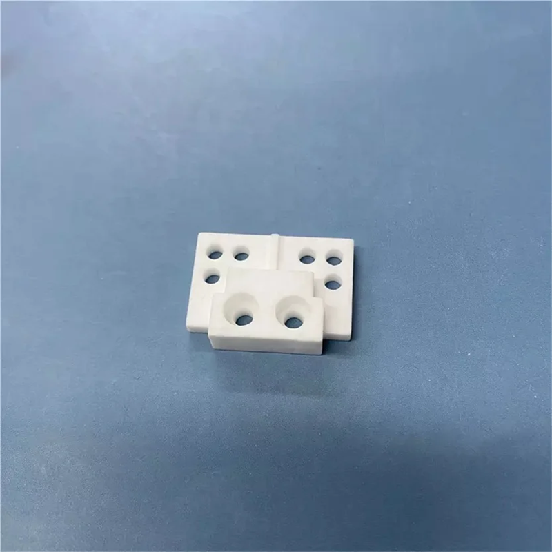 Steatito izoliatorius: nepakartojamas našumas ir patikimumas