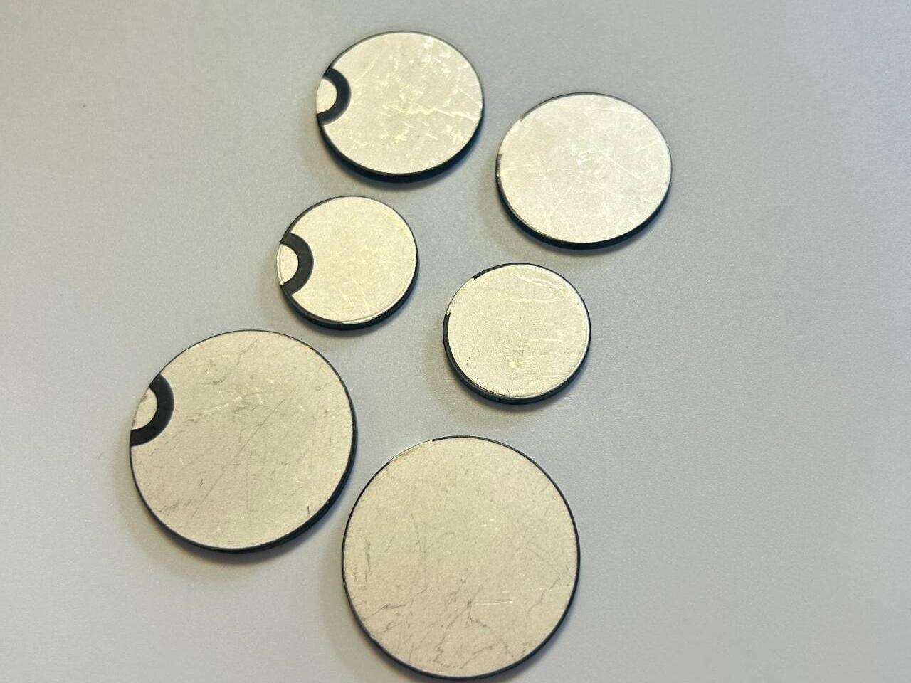 Piezoelectric ceramics.JPG