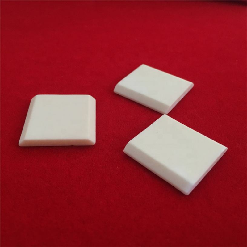 Al2O3 ceramic plate (3).png