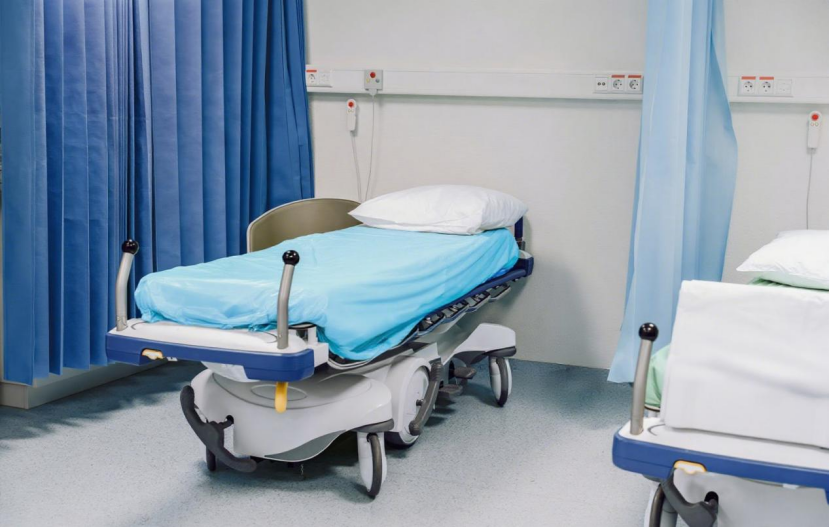 What is the difference between disposable and reusable curtains?