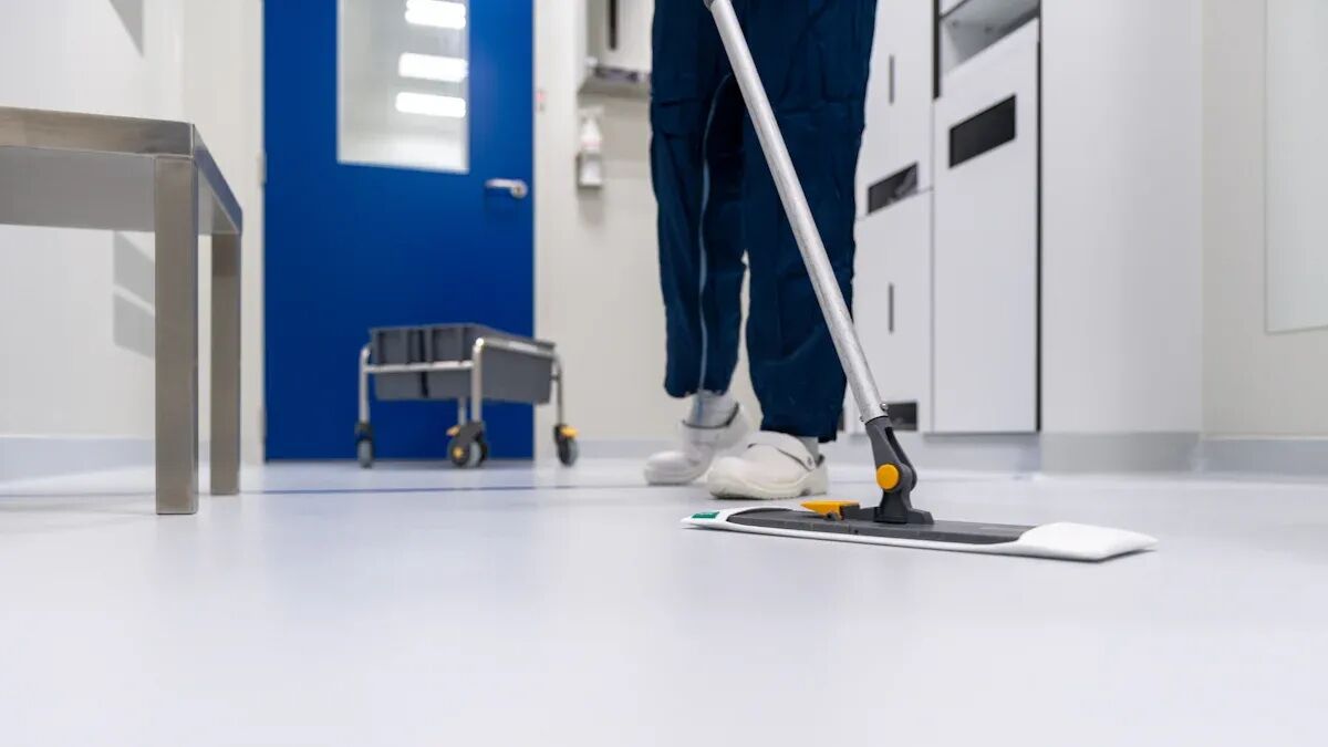 Cleanroom Mop Solutions Become Critical as FDA Tightens Contamination Control Standards