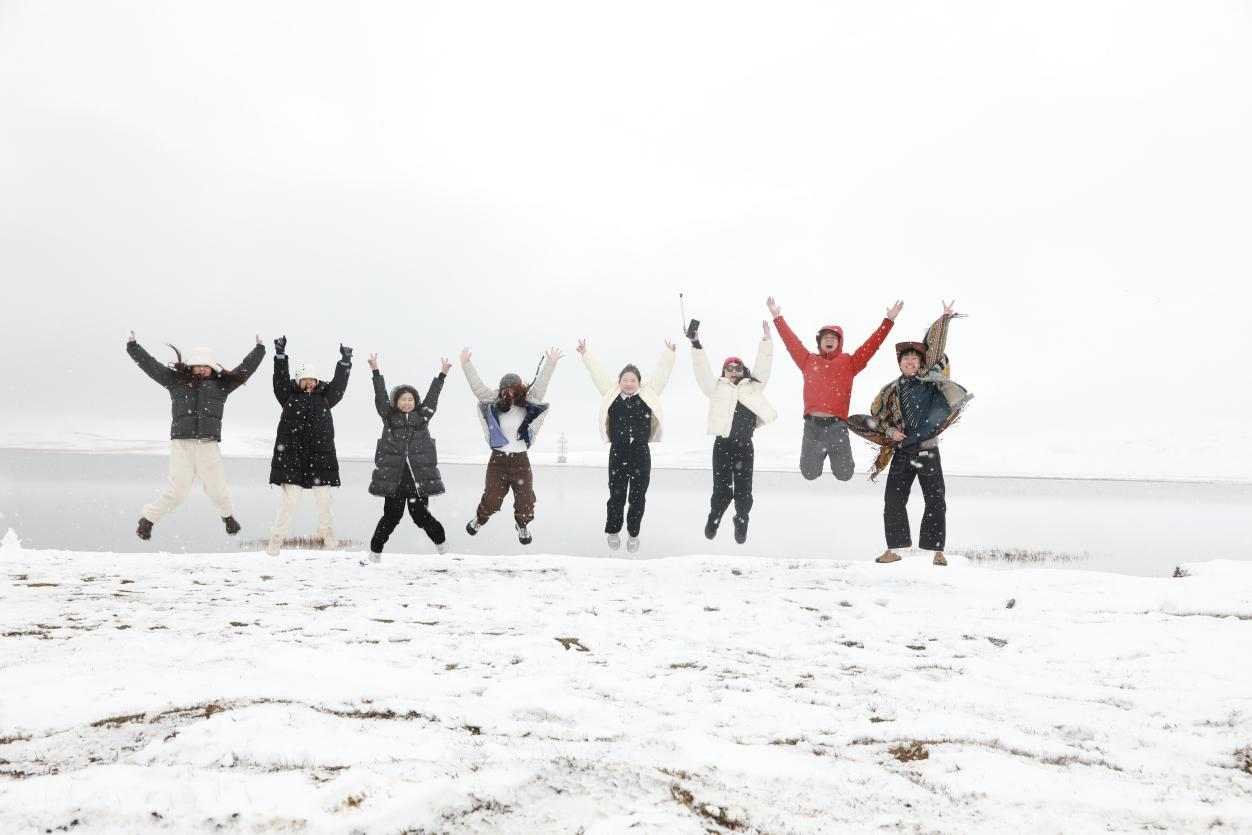 Esun Team-Building Trip to Gannan: Through Snow and Wind, We Witnessed Extraordinary Scenery Together