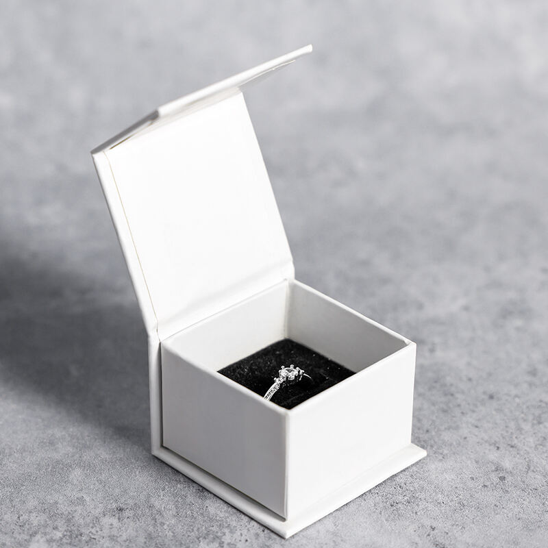Elegant Ring Holder Necklace Display Box