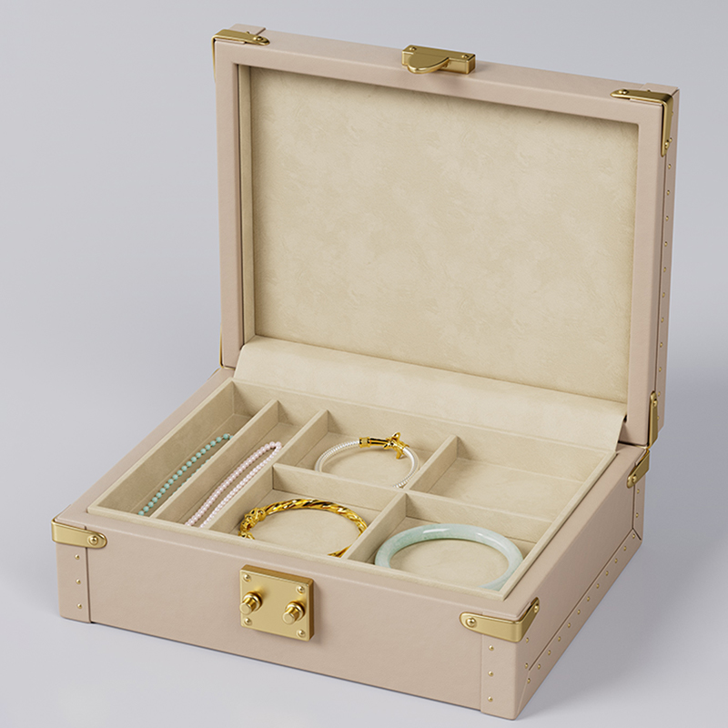 What Is a Luxury Jewelry Box and What Materials Define Its Luxury?