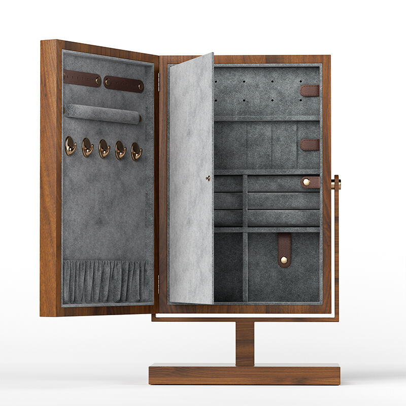 Mirror Finish Necklace Display Stand