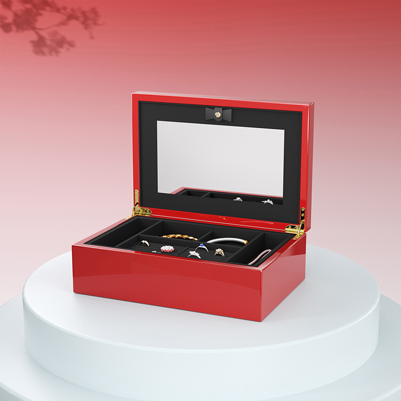 What Features Should a Large Jewelry Organizer Have for a Big Collection?