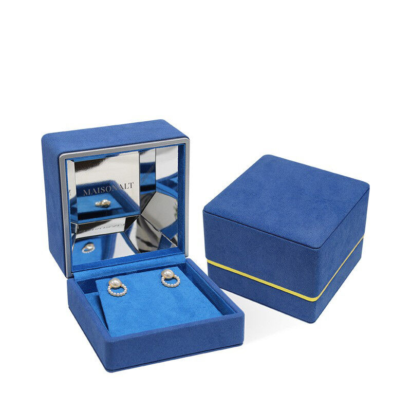 Aplinkai sąmoningoms markėms skirti tvarūs auskarų saugojimo variantai