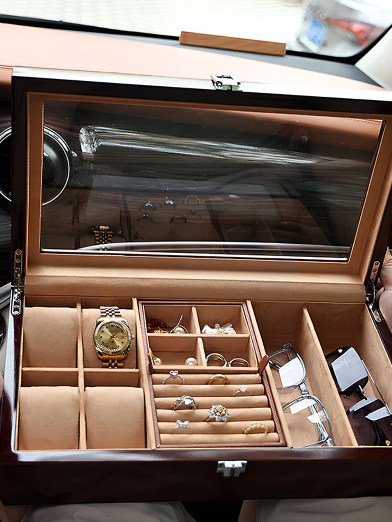 How to Choose a Watch Jewelry Box That Protects Both Watches and Small Jewelry?