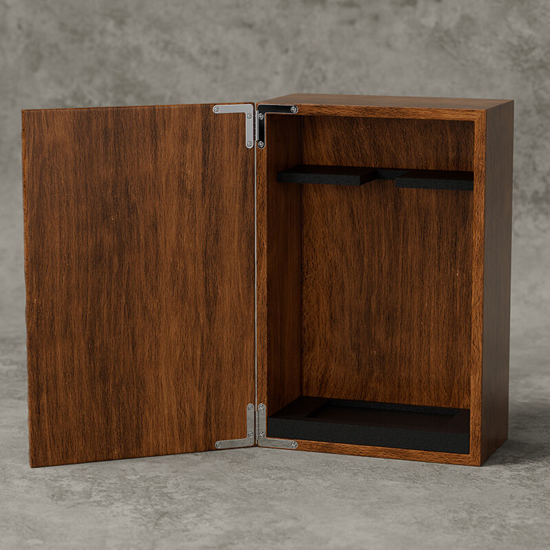 浮雕木酒盒 (2).jpg