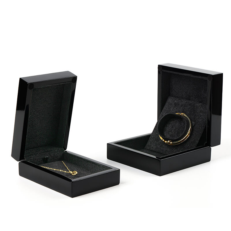 Pakelkite savo kelionių patirtį su mūsų miniatiūrinėmis papuošalų dėžutėmis